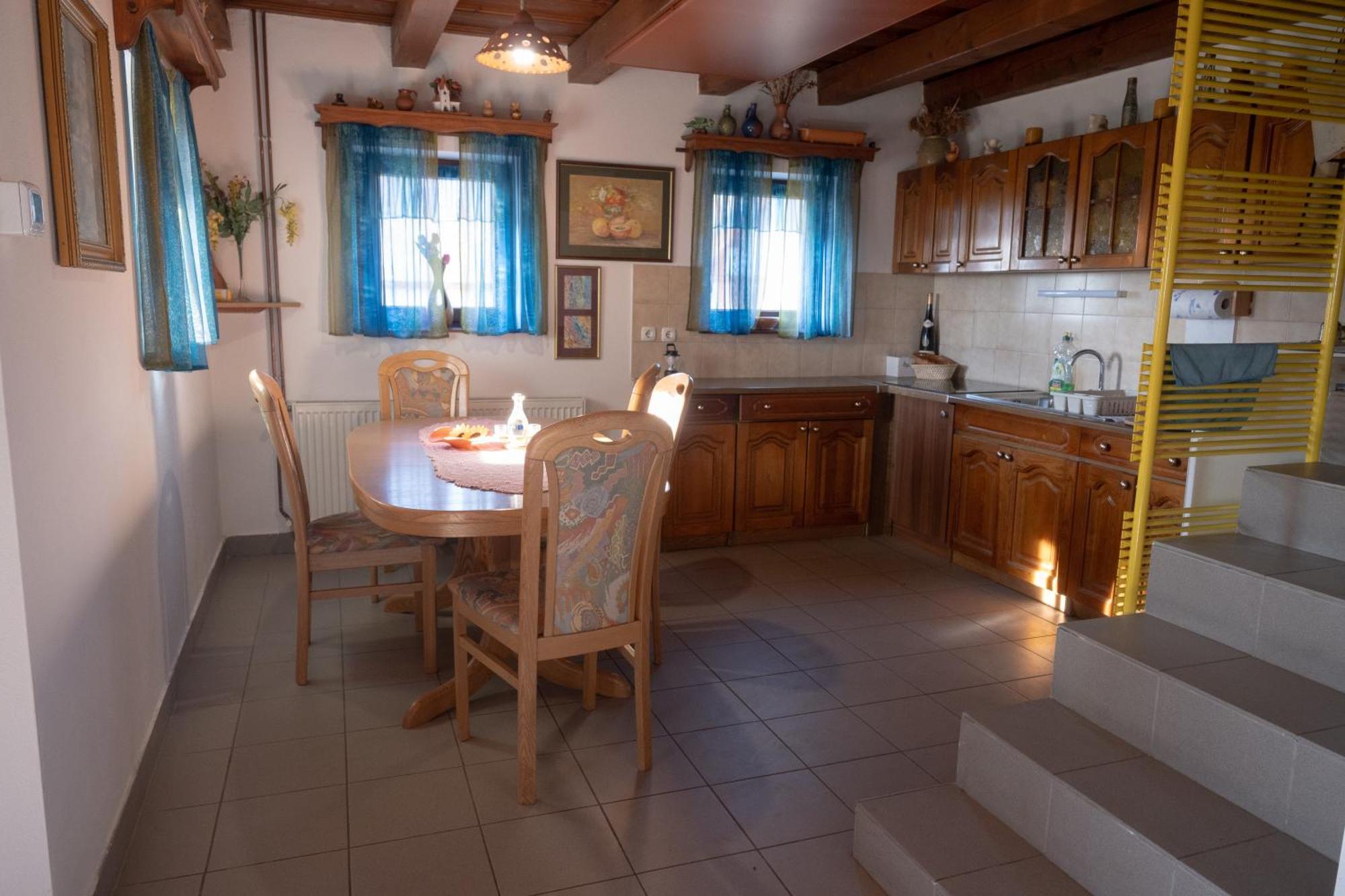 Zidanica Balantic Villa Добровник Екстериор снимка